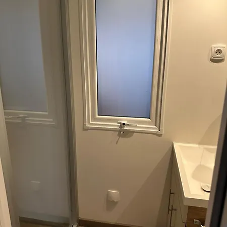 مكان تخييم Mobile Harley *